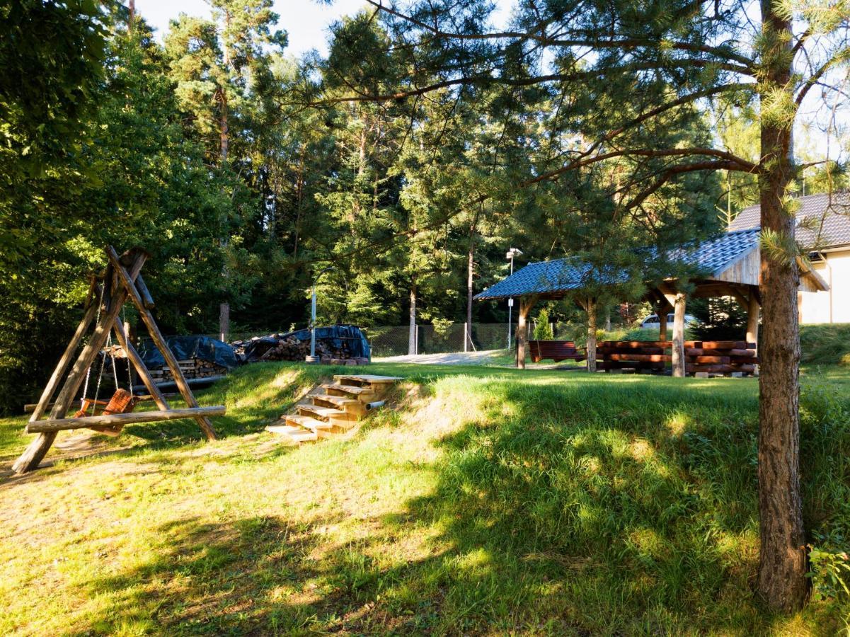Lesny Dworek Snochowice Exterior photo